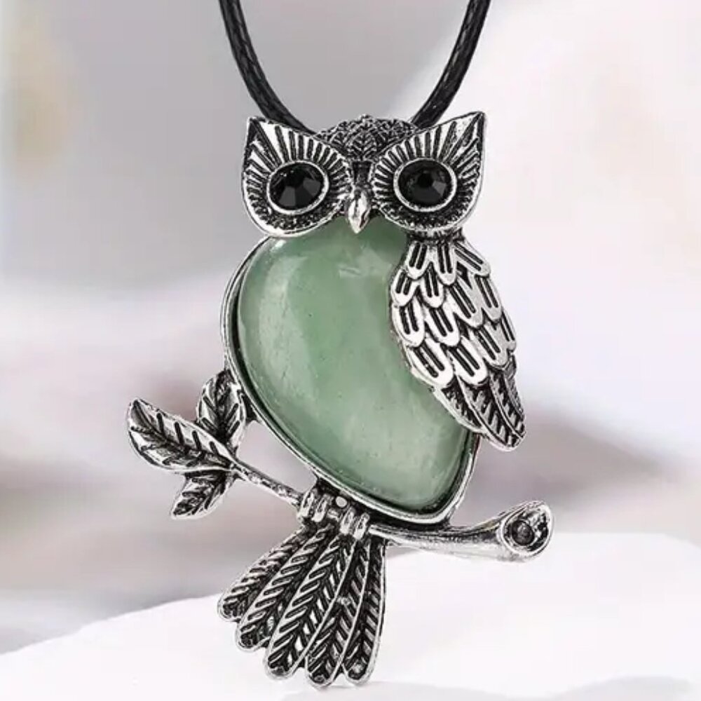 Green Aventurine Natural Stone Owl Pendant Healing Gemstone Necklace